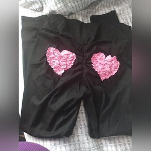 A Pair a women's sexy fashion Sporty Yoga Heart  Booty Pockets Female casual
